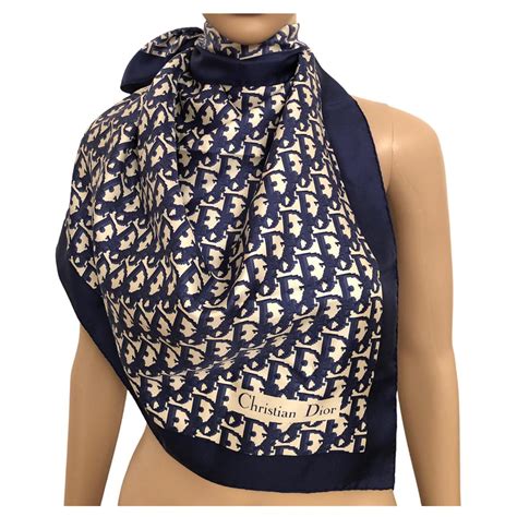 foulard Dior femme